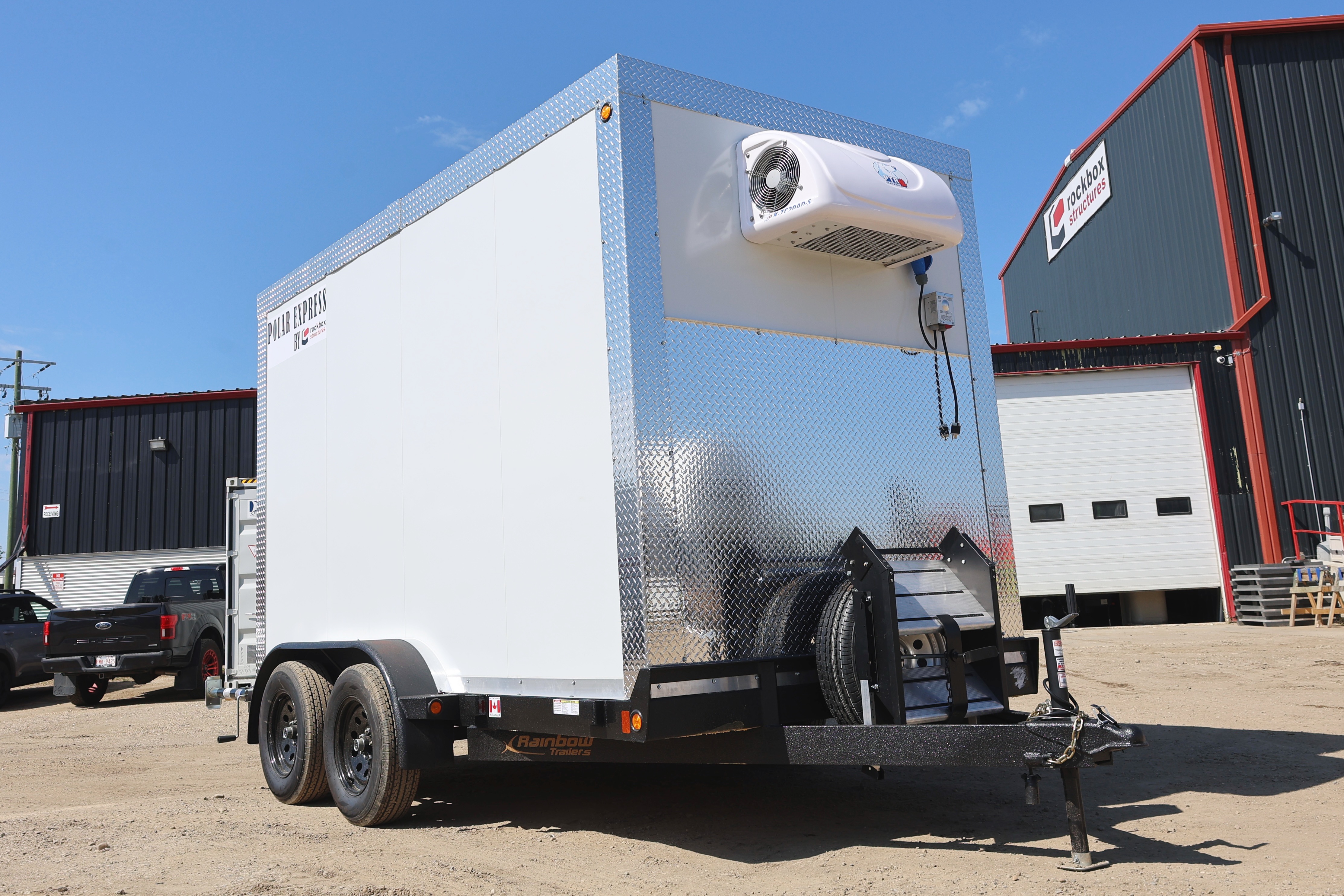 Mobile Freezer/Refrigeration Trailer | Case Study | Canada Case